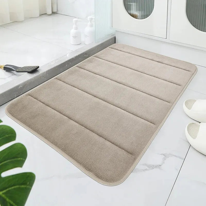 Ultra Soft Bathroom Mat – Quick Water Absorption & Anti-Slip