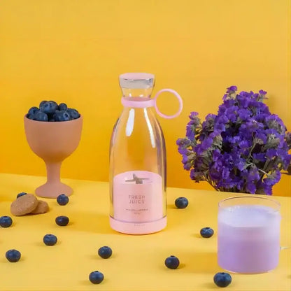 Compact Juice & Smoothie Blender – Portable USB Rechargeable Mixer